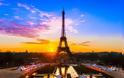 Υπερπολυτελές ξενοδοχείο στο Παρίσι, με ρομαντική ατμόσφαιρα και ένα... πτώμα δώρο!