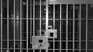 Οι σωφρονιστικοί υπάλληλοι κρούουν τον κώδωνα του κινδύνου: Οι φυλακές καταρρέουν! - Φωτογραφία 1