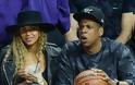 Η Beyonce τρώει σνακ στον αγώνα NBA... [photos] - Φωτογραφία 3