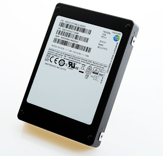 Η Samsung αποκάλυψε τον μεγαλύτερο SSD 3.5 ιντσών του κόσμου - Φωτογραφία 1