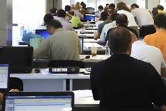Το Δημόσιο σε αριθμούς: Ποιο είναι το τακτικό & έκτακτο προσωπικό - Πόσοι οι μετακλητοί & οι συμβασιούχοι [πίνακες]