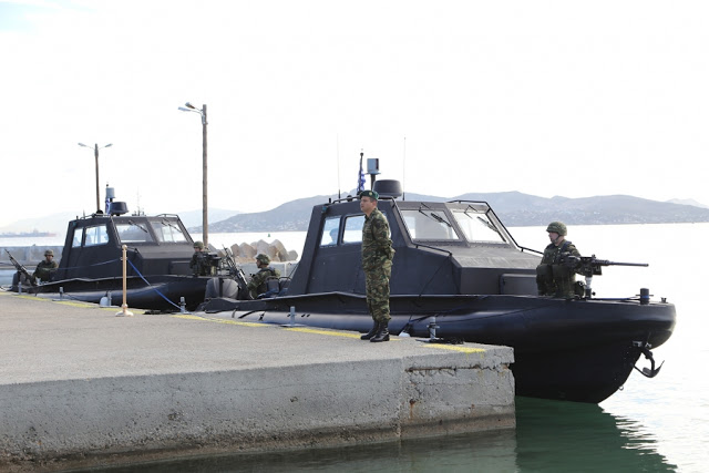 Παρουσία ΥΕΘΑ Πάνου Καμμένου στην τελετή παραλαβής δύο ταχέων σκαφών στο ΚΕΕΔ - Φωτογραφία 3