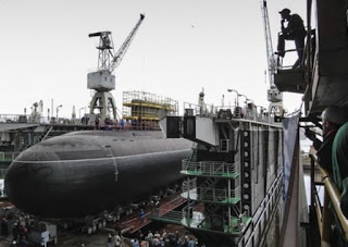 Καθέλκυση νέου υποβρυχίου για το ρωσικό Ναυτικό - Φωτογραφία 1