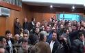 Μπουκάρισμα αγροτών σ’ εκδήλωση του ΣΥΡΙΖΑ Καβάλας με ομιλητή τον Σωκράτη Φάμελλο [video]
