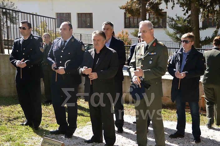 Επιμνημόσυνη δέηση στο Στρατιωτικό κοιμητήριο Καλαμπάκας - Φωτογραφία 14