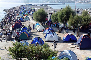 Έρχονται 14 νέα hot spots για τους πρόσφυγες και τους μετανάστες μέχρι την Κυριακή... - Φωτογραφία 1