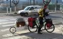 Γρεβενά: Βέλγοι ποδηλάτες με τον… σκύλο τους - Φωτογραφία 3