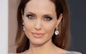 Δείτε τι φοράει η 9χρονη κόρη της Angelina Jolie... [photos]