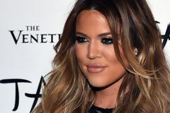 Σοκ! Δείτε πως ήταν η Khloe Kardashian πριν από τις πλαστικές... [photos]