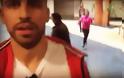 Βίντεο: Επίθεση θαυμάστριας στον Πικέ σε live μετάδοση