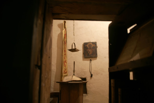 Περιήγηση στο κρυφό σχολειό της Μονής Γηρομερίου στη Θεσπρωτία, που δεν είναι μύθος, αλλά ήταν πραγματικότητα - Φωτογραφία 2