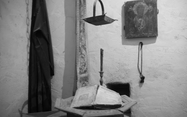 Περιήγηση στο κρυφό σχολειό της Μονής Γηρομερίου στη Θεσπρωτία, που δεν είναι μύθος, αλλά ήταν πραγματικότητα - Φωτογραφία 3