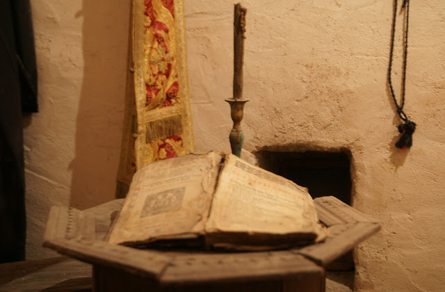 Περιήγηση στο κρυφό σχολειό της Μονής Γηρομερίου στη Θεσπρωτία, που δεν είναι μύθος, αλλά ήταν πραγματικότητα - Φωτογραφία 4