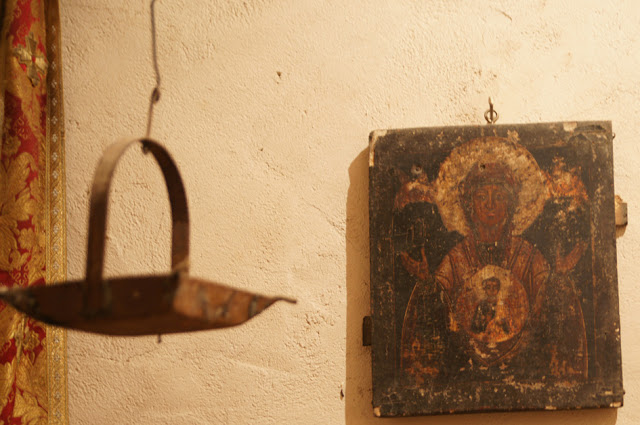 Περιήγηση στο κρυφό σχολειό της Μονής Γηρομερίου στη Θεσπρωτία, που δεν είναι μύθος, αλλά ήταν πραγματικότητα - Φωτογραφία 6