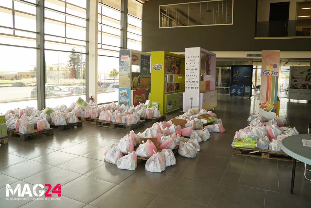 1.600 Λαμιώτες βοηθιούνται από το Επισιτιστικό του Δήμου Λαμιέων [photos] - Φωτογραφία 2