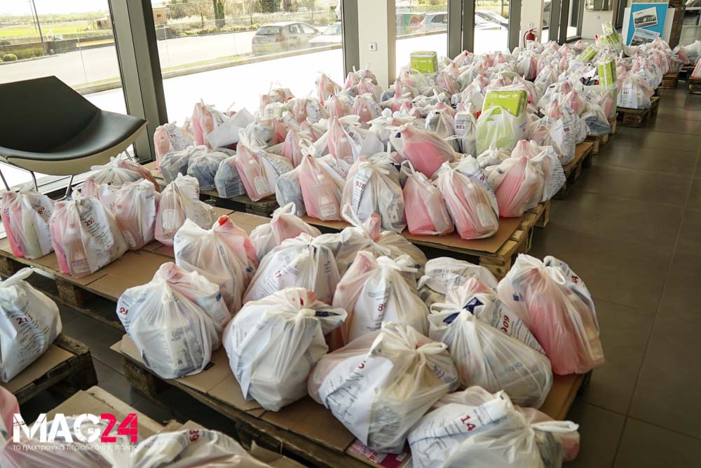 1.600 Λαμιώτες βοηθιούνται από το Επισιτιστικό του Δήμου Λαμιέων [photos] - Φωτογραφία 3