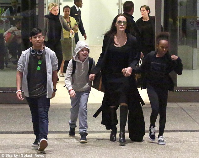 Που μετακομίζουν Angelina Jolie και Βrad Pitt; [photos] - Φωτογραφία 3