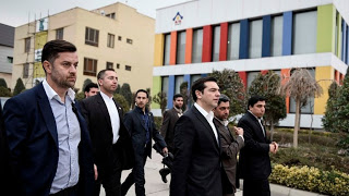 Πλάκα κάνουν οι Τούρκοι! Τι δώρο έκαναν στους Έλληνες Υπουργούς στη Σμύρνη; - Φωτογραφία 1