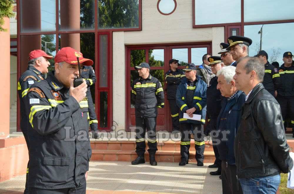 Λαμία: Χαμός στο Εφετείο από ύποπτο φάκελο [photos+video] - Φωτογραφία 8