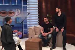 Λάκης Γαβαλάς: Χόρεψε πεντοζάλι, έπαιξε λύρα, και ξεσάλωσε με καλεσμένους τους «Droulias Brothers» [photos]