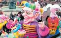 30.000 καρναβαλιστές στην Πάτρα- Κορυφώνεται το φαντασμαγορικό θέαμα