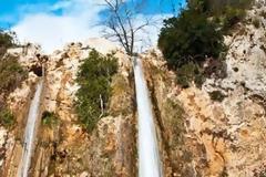 Δείτε τον μικρό αλλά πανέμορφο καταρράκτη που βρίσκεται στην καρδιά της Αττικής! [photos]