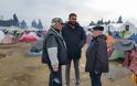 Γερμανός πρώην υπουργός στήνει αντίσκηνο δίπλα στους πρόσφυγες της Ειδομένης
