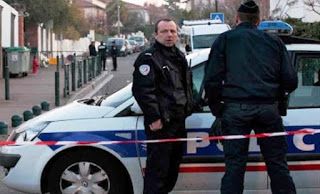 Γαλλία: Στις 14 οι συλλήψεις ακροδεξιών για διαδήλωση κατά μεταναστών - Φωτογραφία 1