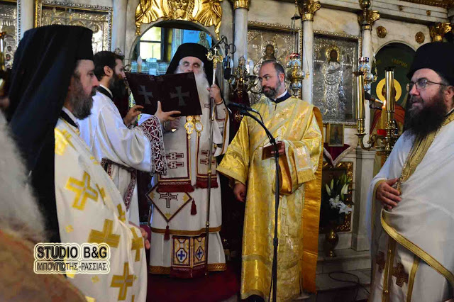 Στο Ναύπλιο για το μνημόσυνο του Κ. Πανανά παρευρέθηκε ο Υπουργός Εθνικής Άμυνας Πάνος Καμένος (βίντεο) - Φωτογραφία 10