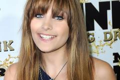 Η φωτογραφία της Paris Jackson με τον μπαμπά της Michael Jackson που έριξε το διαδίκτυο... [photos]