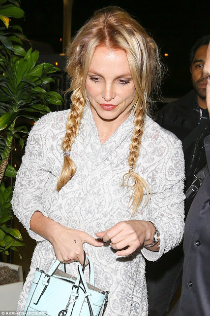 Δείτε πώς πήγε η Britney Spears στο αεροδρόμιο... [photos] - Φωτογραφία 2
