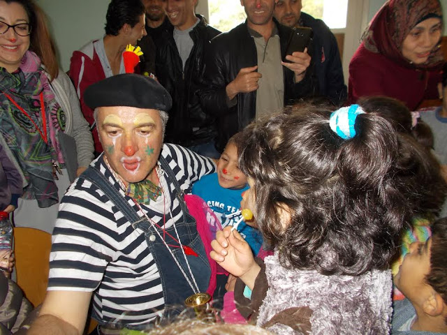 Καραβάνι... χαράς για τα προσφυγόπουλα στην Κόνιτσα! - Φωτογραφία 2