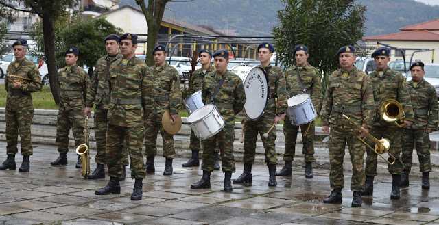 Φωτό και Βίντεο από την τελετή παράδοσης - παραλαβής της Ιης Μεραρχίας Πεζικού - Φωτογραφία 12