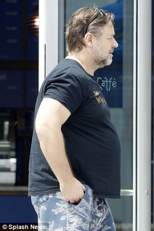 Απίστευτη αλλαγή! Δείτε πόσο αδυνάτισε ο Russell Crowe! [photos] - Φωτογραφία 2