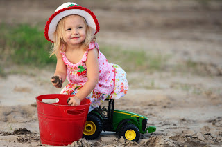 Το χώμα κάνει τα παιδιά μας χαρούμενα και υγιή - Φωτογραφία 1