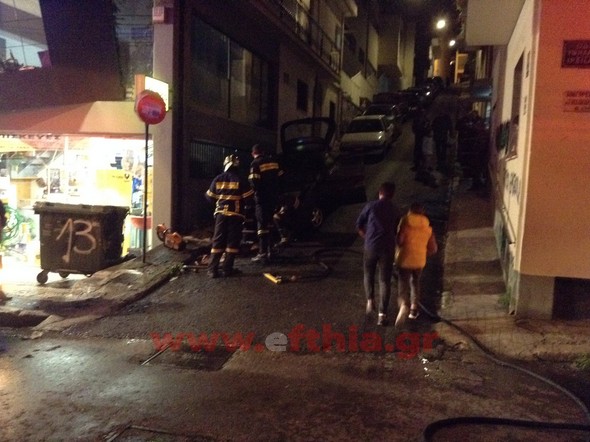 Φωτια σε αυτοκόνητο - Κάηκε αυτοκίνητο κοντά στο Δημοτικό Θέατρο [ptotos] - Φωτογραφία 10