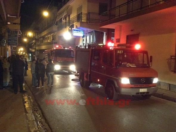 Φωτια σε αυτοκόνητο - Κάηκε αυτοκίνητο κοντά στο Δημοτικό Θέατρο [ptotos] - Φωτογραφία 8