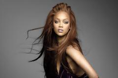 Δείτε το νέο look της Tyra Banks! [photos]