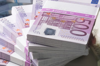 Θα καταγράφονται πλήρως όσοι ανταλλάσσουν χαρτονομίσματα 500 ευρώ! - Φωτογραφία 1