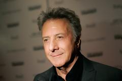 Θα πάθετε πλάκα! Δείτε πώς είναι σήμερα ο Dustin Hoffman... [photos]