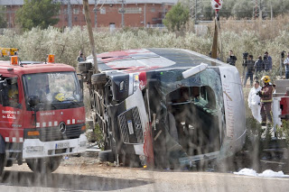 Αποκάλυψη για το τροχαίο με λεωφορείο στην Ισπανία: Ο οδηγός είχε... - Φωτογραφία 1