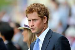 Δείτε πώς υποδέχτηκαν τον Πρίγκιπα Harry στο Νεπάλ... [photos]