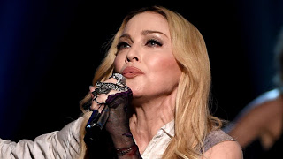 Η πρώτη νίκη της Madonna στη μάχη για την κηδεμονία του Rocco... [photos] - Φωτογραφία 1