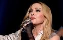 Η πρώτη νίκη της Madonna στη μάχη για την κηδεμονία του Rocco... [photos]