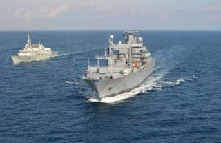 Το ΝΑΤΟ έστειλε άλλα δυο πολεμικά πλοία στο Αιγαίο για να σταματήσουν τους πρόσφυγες [photos] - Φωτογραφία 1