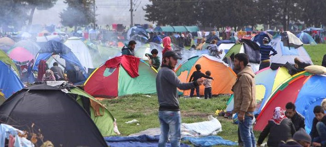 ΣΚΑ ΚΕΛΕΡ: ΔΕΝ ΕΠΙΤΡΕΠΕΤΑΙ Η ΕΛΛΑΔΑ ΝΑ ΑΦΕΘΕΙ ΜΟΝΗ ΤΗΣ ΣΤΟ ΠΡΟΣΦΥΓΙΚΟ - Φωτογραφία 2