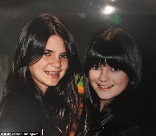 Θα πάθετε πλάκα! Δείτε πώς ήταν η Kendall και η Kylie Jenner όταν ήταν μικρές... [photo] - Φωτογραφία 2