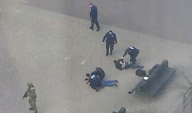 Βέλγοι αστυνομικοί συνέλαβαν δυο από τους δράστες... [photos] - Φωτογραφία 3