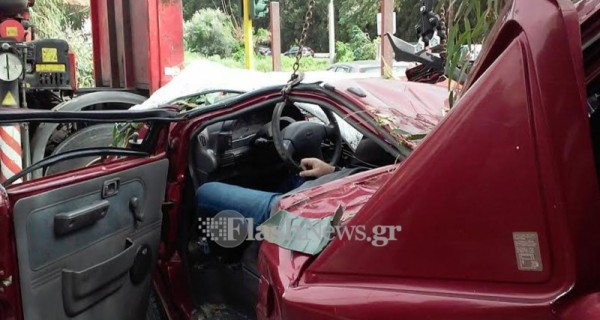 Τραγωδία στα Χανιά: Οδηγός σκοτώθηκε από πτώση δέντρου... [photo] - Φωτογραφία 2