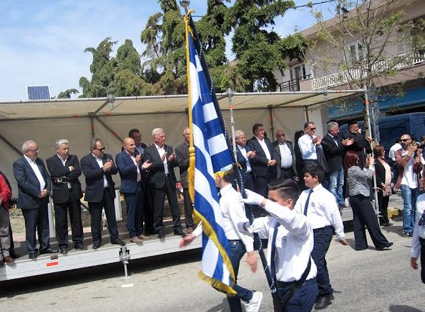 Με τη συμμετοχή μαθητών σχολείων του Γαζίου και Πολιτιστικών Συλλόγων του Δήμου Μαλεβιζίου, πραγματοποιήθηκε η παρέλαση στην πόλη του Γαζίου [photos] - Φωτογραφία 17